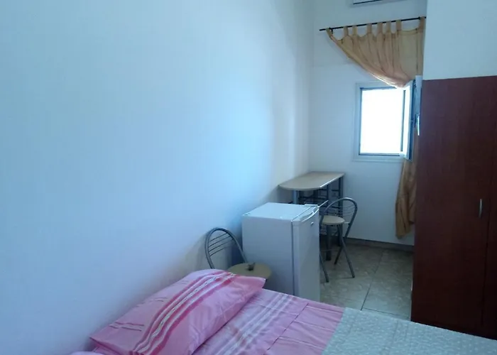 Caribia Bed & Breakfast *